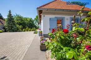Boróka Apartmanház - Image 1