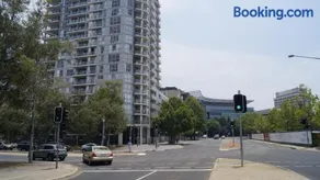 Canberra CBD Metropolitan - Image 4
