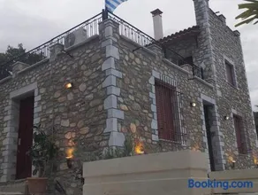 Efterpi's Tower House! εύ τέρπω she who brings joy - Image 1