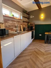 The Hide - Image 3