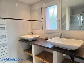 Grande maison familiale, spacieuse et confortable - Image 2