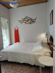 Mid century character house in Argostoli - Image 1