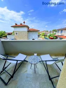 Dany's Chill House - Image 1