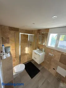 Bas de villa Cosy avec jardin Gargas Luberon - Image 3