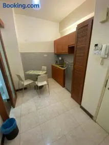 Peninsula Residences All Suite Hotel - Image 3
