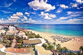 Apt in Playa den Bossa beachfront next Ushuaia, reliable host - Image 1
