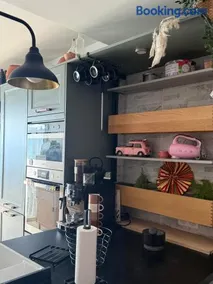 Cosy apartment 2min from the sea - Image 2