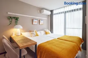 Quiet Oasis 1 Stop 2 mins to Shibuya comfortable room Washer Dryer High-Speed Wi-Fi - Image 1