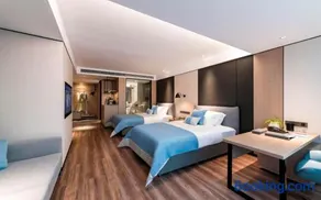Mehood Lestie, Dongguan International Exhibition Center - Image 2