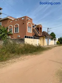 Casa Del Mar Apartments - Image 2