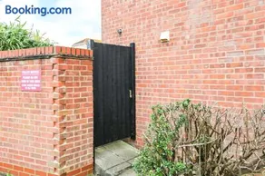 Comfortable 3 bed house in Chelmsford - Image 3