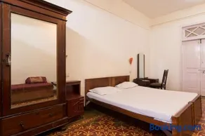 Bed and Breakfast at Colaba - Image 2