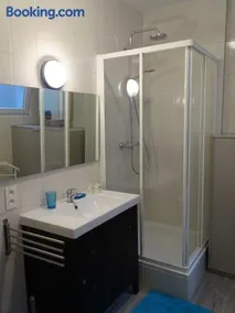Suite 11 - Image 2