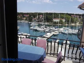 Apartments Dora, with a beautiful view of the bay, near the sea and center - Image 4