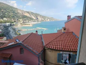 Rue du Vieux Château - Beau F2 avec Vue Mer Exceptionnelle - Refait a neuf - Image 1