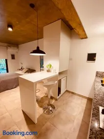Studio Ii - Image 2