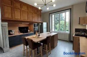 Gîte d'exception avec piscine chauffée pour 12 personnes - Cantal - Image 2