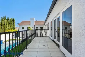 Sleek 7BR Exquisite Estate Resort Pool, Sauna, Spa 6500 SQF - Image 2