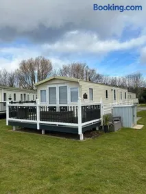 Cleethorpes beach haven site - Image 1