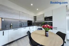 Lovely 2-bedroom apartment in centre of Bratislava - Image 2