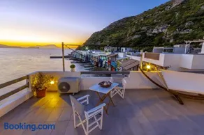 Kalimera & Apoplous boathouse - Image 3