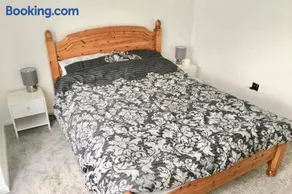 Amazing Holiday Home with Pool, Clubhouse, Arcade, Bar, Cafe and Entertainment onsite - Image 3