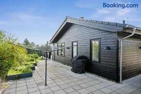 Beautiful Holiday Home With Panoramic Views Enjoy Stunning Nature - Image 3