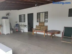 Casa com pisina infantil em Brotas - Image 4