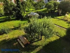 Gemütliche 3 Zimmer Wohnung mit großzügiger Terrasse im Grünen - Image 4