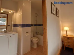 Grand duplex 3 chambres au pied des pistes, parking inclus - Image 2