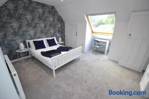 Sweet Bea Bungalow - 4 Bed - Garden - Huge Drive - Maidstone - Image 2