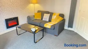 Paisley Central Apartment #3 - Image 4