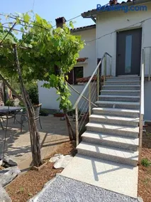 Green view apartment - Image 2