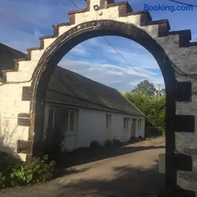 Willow Cottage, Gilchristland Organic Farm - Image 2