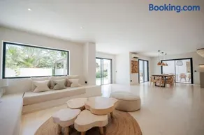 Private Sea View Villa Near Es Cubells Ibiza - Image 2