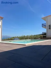 Apartment Dolphin - Image 3