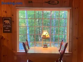 Private Cabin on 1.7 acres w/ Fireplace White Mtns - Image 2