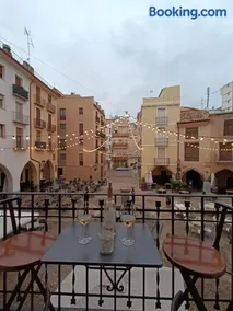 Plaça de l'Almudí, where else! - Image 3