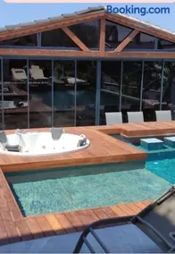 Stone Villa in the Pines Special Pool Garden BBQ and Jacuzzi for Two Families - Image 2