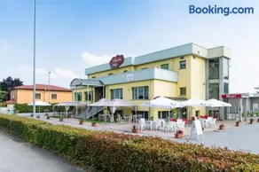Hotel Nuvole - Image 1