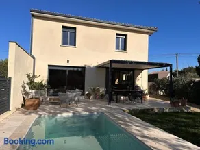 Contemporary charming villa - Image 4