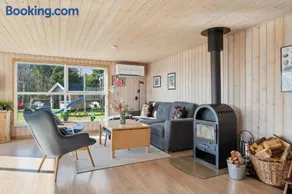 Family-Friendly Holiday Home Near Ebeltoft And Mols Bjerge Close To Beach, Nature And Attractions - Image 1