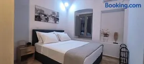 Vrisi House - Image 1