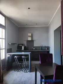 Appartement tout confort avec balnéo et lit king size - Image 2