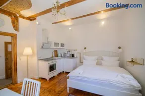 ApartOne Palais-Apartments - Image 1