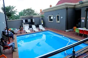 Yeoville Hotel - Image 4