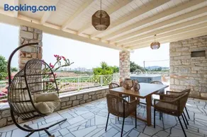 Sun and Salt 3bedroom House - Image 1