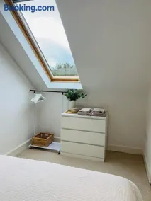 Winton Grove – for outdoor and tennis enthusiasts - Image 3