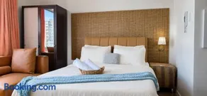8 Adriatico Manila Condotel Sea View Corner Unit Near St Lukes Clinic - Image 2