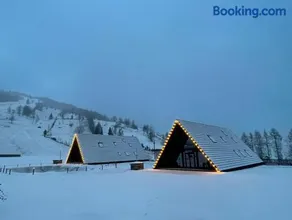 Treeline Cabins - Image 3